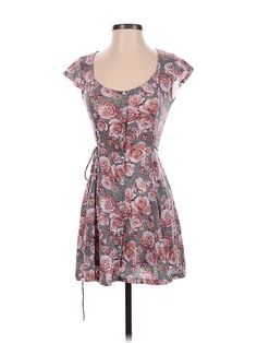 LA Hearts Casual Dress Size: X-Small Gray Dresses - used. 65% POLYESTER, 32% RAYON, 3% SPANDEX, Scoop Neck, Print, Short, Short Sleeve | LA Hearts Casual Dress: Gray Print Dresses - Used - Size X-Small Casual Fitted Floral Printed Dress, Casual Fitted A-line Floral Dress, Paisley Dresses, Gray Casual Dress, Gray Dresses, Grey Prints, Print Dresses, Gray Dress, Casual Dresses For Women