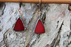 Red Earrings, Dangle Earrings, Drop Earrings, Boho earrings, Copper Earrings, Czech Glass Earrings, Boho Jewelry, Birthday Gift For women Color : Picasso Czech Glass Beads Table Cut Triangle Beads Opal Red ( 19x14mm ) Finish : Antique copper findings Size : 2 inches including the antiqued Copper lever back Ear wires : Antiqued copper lever back Available in orange : https://www.etsy.com/listing/481394676/orange-earrings-dangle-earrings-drop?ref=shop_home_active_11 Czech Glass Beads Earrings : ht Vintage Red Copper Earrings, Red Copper Earrings, Red Copper Dangle Earrings, Red Copper Earrings As Gift, Red Copper Earrings Gift, Red Copper Drop Earrings, Nickel-free Red Copper Earrings, Red Earrings Dangle, Dark Red Earrings