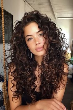 Perm Types, Long Curly Haircuts, Natural Curly Hair Cuts, Highlights Curly Hair, Brown Curly Hair, Colored Curly Hair, Curly Hair Inspiration, Permed Hairstyles, Curly Hair Cuts