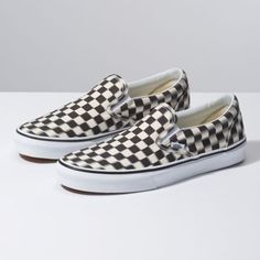 Vans Outfit Black Women, Slip On Vans Outfit, White Slip On Vans Outfit, Black Slip On Vans Outfit, Vans Checkerboard Slip On, Heel Sandals Outfit, Outfit Black Women, Cute Vans, Slip On Vans