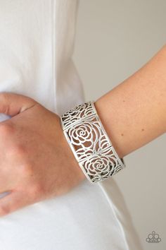 Filled with floral-like filigree, shiny silver rectangular frames are threaded along stretchy bands around the wrist for a vintage inspired look. Sold as one individual bracelet. P9WH-SVXX-197XX Filigree Bracelet, Jewelry Website, Silver Frames, Filigree Design, Paparazzi Accessories, Stretchy Bracelets, Paparazzi Jewelry, Bracelet Collection, Shiny Silver