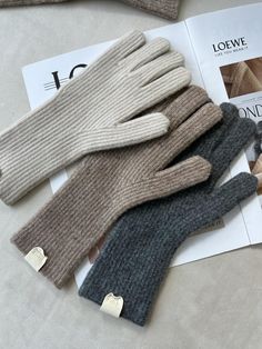 Through constant consideration and challenge of creative design, THEHEE pursues designs that are new but beautiful, functional but not difficult.- The gloves keep you warm and stylish at the same time during the cold winter- With 15% wool content, you can feel thicker and warmer than regular fabric gloves- Each color is luxurious and pastel tones that match well with skin tone- Soft touch to wear Hand Gloves For Winter, Cute Gloves Aesthetic, Womens Gloves Winter, Knitting Photography Ideas, Ankle Boots Jeans Outfit, Boots Jeans Outfit, Winter Gloves Outfit, Cute Winter Gloves, Ankle Boots Jeans