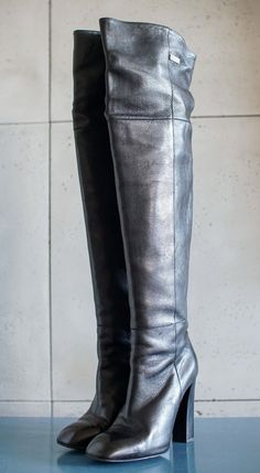 SIMPLE overknee boots  size: 37 EUR, 6.5 US WOMEN, 4UK WOMEN  super high quality leather leather inside zippers made in Italy condition: very good vintage Chic Thigh High Leather Boots, Chic Thigh-high Leather Boots, Tall Knee-high Heeled Boots For Evening, Evening Tall Knee-high Heeled Boots, Leather Wedge Boots With Block Heel, Chic Leather Thigh High Heeled Boots, Chic Thigh-high Leather Heeled Boots, Leather Wedge Boots With Block Heel For Winter, Leather Over-the-knee Platform Boots For Fall