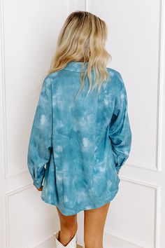 You are sure to fit right in by the waterside when you arrive in our adoranle 'Embrace The Coast Shift Top' featuring lightweight material patterned with teal hued watercolor, a button down front with a collared neckline, long loose sleeves with fitted button closure cuffs, and a relaxed silhouette that falls into a rounded hemline! Measurements S : Bust 42", Hip 44", Length 28", Sleeve Length 21.5", Waist 43". M : Bust 44", Hip 46", Length 28.5", Sleeve Length 21.5", Waist 45". L : Bust 46", Hip 48", Length 29", Sleeve Length 22", Waist 47". XL : Bust 48", Hip 50", Length 29.5", Sleeve Length 22", Waist 49". Loose Sleeves, The Coast, Blue Ocean, Sleeve Length, Luxury Fashion, Fashion Trends, Blue