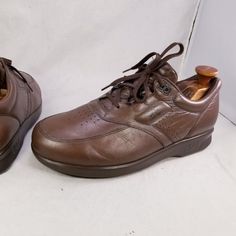 Mint Sas Tripad Comfort Time Out Men Laces Walking Shoes Size 12 M Brown Leather * Genly Used. Minimal Sign Of Wear As Shown. No Box Or Tags * Size Marked 12 M * Color Is Brown * Outsole Lenght Is 12 1/4 Inch * Width Is 4 1/4 Inch * Heel Heigth Is 1 Inch * Inside Length Is 11 3/4 Inch * Shoe Tree Not Included *Item Will Be Nicely Packed And Shipped The Same Or Next Business Day Of Cleared Payment. * We Do Not Use Stock Photos. Actual Item On Sale Is Shown. 4055-38 Sas Shoes, Shoe Tree, 4 Inch Heels, Time Out, Walking Shoes, Derby, 1 Inch, 4 Inch, Brown Leather