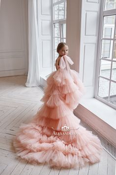 AL056 | alexandrina Alexandrina Dresses, Beauty Pageant Dresses, Girls Ball Gown, Wedding Dresses For Kids, Airy Dress, Paradise Garden, Kids Gown, Girls Formal Dresses, Gowns For Girls