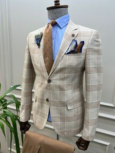 Collection : SPRING / SUMMER 22-23 Color : Beige Material content: % 65 Viscose % 35 pes % 3 elesten Available size: 46–48-50-52-54-56 Luxury Fitted Suits For Spring, Beige Semi-formal Spring Suits, Summer Business Fitted Blazer, Beige Single Breasted Summer Suits, Beige Single-breasted Summer Suit, Beige Blazer For Semi-formal Summer Events, Beige Summer Blazer For Semi-formal Occasions, Luxury Fitted Sets For Summer, Luxury Fitted Summer Sets