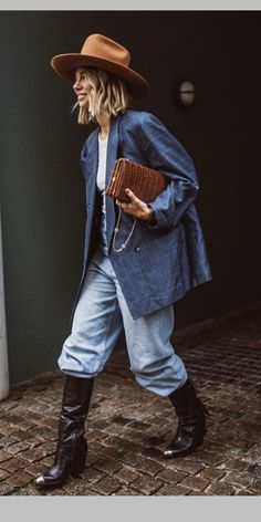 Venice Fashion, Boyfriend Jeans Style, Queen Style, Spring Mood, Trendy Fashion Outfits, Style Spring, Fashion Icon, Street Style Looks, Fashion Photo