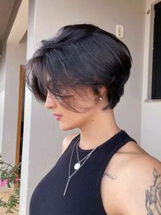 Short Black Hair, Short Bobs, Bob Hairstyles For Fine Hair, Makijaż Smokey Eye, Short Bob Haircuts