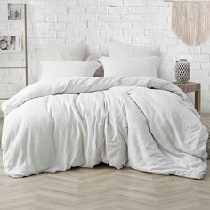 PRICES MAY VARY. 【Soft & Cozy】Crafted from premium washed microfiber, this smooth comforter set is ultra soft and comfortable. The cloud-like down alternative filling creates a fluffy comforter, providing you with extra and unpredictable comfort and the best sleep ever. The bedding set includes 1 queen comforter (90x90) and 2 pillow shams (20x26). 【Lightweight yet Warm】Whether you prefer warm or cool, this breathable all-season bed set is just right. It will keep your warmth in the winter, while Bed Comforter Sets White Fluffy, White Comforter White Rug, White Comforter Set Target, Full Size Bed White Comforter, Modern Bed Set, Twin Xl Duvet Covers, Farmhouse White, Twin Xl Comforter, Affordable Bedding