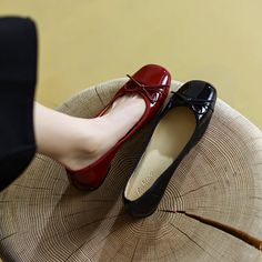 Check out our burgundy ballet flats with a bow. They're perfect for any occasion. whether you're headed to the office or a night out on the town. Made of high-quality patent leather. they're sure to last you season after season. And they go great with just about anything in your wardrobe - from jeans to dresses. So why wait? Get your pair today! Upper: Patent Leather Lining: Leather Outsole: TPR Toe: Round Toe Closure: Slip on Color: Burgundy. Black is_handmade: Yes Closed Toe Patent Leather Flats For Fall, Fall Patent Leather Closed Toe Flats, Patent Leather Closed Toe Flats, Chic Patent Leather Ballet Flats For Party, Patent Leather Ballet Flats For Office, Fall Patent Leather Flats With Flat Heel, Patent Leather Flats With Flat Heel For Fall, Patent Leather Ballet Flats With Bow, Patent Leather Flats For Fall