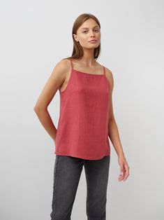 "AMBER is a simple linen strap top with a square neckline. DETAILS - Sleeveless design - Spaghetti straps - Square neckline - Oeko-Tex certified 100% local washed midweight linen - Cut and sewn to order just for you in our studio COLOR - Raspberry, you can also choose other colors above - Fabric samples are available here https://www.etsy.com/listing/586569696/linen-fabric-samples SIZING & FIT - True to size - Model is 5'10\" / 178cm and wearing a size XS CARE FOR LINEN - Machine wash up to 30ºC/86ºF gentle cycle - Lay flat to dry or tumble dry low - Warm iron if needed - Do not bleach SIZE GUIDE Size conversion guide Size XS (US 0-2, IT 36-38, UK 4-6, Japan 3-5, France 32-34) Size S (US 4-6, IT 40-42, UK 8-10, Japan 7-9, France 36-38) Size M (US 8-10, IT 44-46, UK 12-14, Japan 11-13, Fran Casual Square Neck Top With Tie Straps, Square Neck Top With Adjustable Straps For Spring, Summer Cotton Tops With Straight Neckline, Summer Square Neck Top With Adjustable Straps, Casual Square Neck Camisole For Everyday, Casual Everyday Camisole With Square Neck, Cotton Tops With Straight Neckline For Summer, Spring Square Neck Camisole For Everyday, Spring Everyday Square Neck Camisole