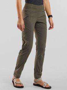 Stretch Khaki Cargo Pants For Outdoor Activities, Outdoor Stretch Cargo Pants With Side Pockets, Nylon Cargo Pants For Hiking, Stretch Nylon Hiking Pants, Cute Hiking Outfit Summer Plus Size, Functional Green Hiking Pants, Green Stretch Functional Pants, Versatile Green Cargo Pants, Functional Stretch Green Pants