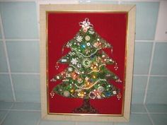 Vintage MCM Framed Rhinestone Jewelry Christmas Tree Lighted Art 14” x 18”  | eBay Vintage Jewlry Xmas Trees, Jewelry Art Ornament, Scene Jewelry, Jewelry Trees, Old Jewelry Crafts, Jewelry Christmas Tree, Vintage Jewelry Art, String Of Pearls, Jewelry Christmas