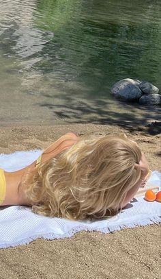 Beach Blonde, Blonde Hair Inspiration, Natural Blondes, Dream Hair, Summer Pictures, Beach Waves, Blonde Girl, Beach Girl, Summer Aesthetic