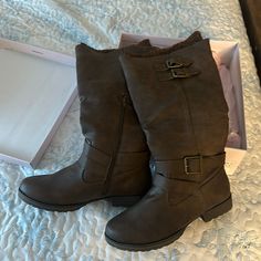 Brown Boots W Sweater At Top. Side Zipper For Easy On/Off. New Never Worn. Dark Brown Boots, Just Fab Shoes, Justfab Shoes, Shoe Inspiration, Shoes Brown, Brown Boots, On Off, Side Zipper, Me Too Shoes