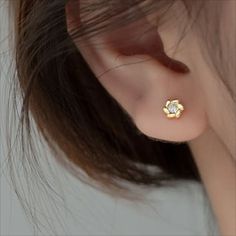 These Tiny Flower Stud Earrings will be your new favorite earrings. They have just the right amount of sparkle and are perfect to match your everyday wear. DETAIL FEATURES Gold vermeil -or- sterling silver studs Stud Earring Width- 5mm 3mm cubic zirconia Come as a pair Backing included Safe for sensitive skin & shower safe Simple Studs Gold Indian, Daily Use Earrings Design Gold, Cute Gold Earrings Studs, Earring Studs Gold, Earring Tops Design, Second Tops Earrings Gold, Small Earrings Gold Studs, Gold Small Earrings Studs, Diamond Earrings Studs Indian