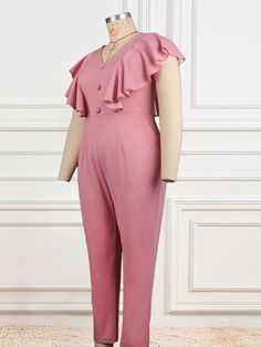 Introducing our Pink V-Neck Bodycon Jumpsuit, a stylish and versatile choice for your special occasions and events. This jumpsuit effortlessly combines modern design with a touch of elegance, ensuring you look and feel fabulous.Featuring a flattering V-neckline and charming short ruffle sleeves, this jumpsuit adds a playful yet sophisticated element to your outfit. The bodycon fit accentuates your curves, making you feel confident and beautiful.Designed for plus-size women, this jumpsuit is avai Beaded Jumpsuit, Jumpsuit Plus Size, Womens Jumpsuits Casual, Fitted Romper, Backless Crop Top, Bodycon Jumpsuit, Womens Business Casual, Top Skirt Set, Crop Top Skirt