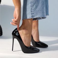 Didn’t Fit Forgot To Return 12 Cm High With 1.5 Cm Platforms For Comfort With The Classic V On The Back For Vegan Black Pointed Toe Heels Fitted, Fitted Black Pointed Toe Heels, Classic Fitted Black Heels, Pointed Heels, Power Point, Pumps Heels, Shoes Women Heels, Shoes Heels, Pumps