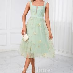 Color Is Celadon. Brand New, Perfect Condition. Celadon Color Cover Also On My Page. Bust: 41 3/4 Waist:36 1/4 Length: 47 3/4. Make Me An Offer. Spring Bridesmaid Midi Dress, Feminine Green A-line Midi Dress, Green Spring Wedding Dress, Spring Wedding Green Dress, Spring Brunch Dress With Sweetheart Neckline, Summer Bridesmaid Midi Dress Knee-length, Fitted Green Tea-length Dress, Green Tea Length Dress For Wedding, Green Tea-length Summer Dress