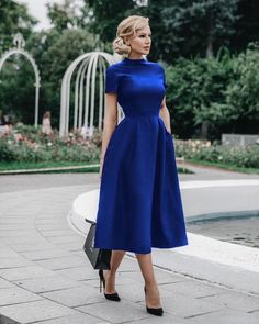 Tea Length Homecoming Dresses, Royal Blue Homecoming Dresses, Prom Dresses Long Blue, Tea Length Prom Dress, Diy Jeans, Pnina Tornai, Blue Tea, Blue Homecoming Dresses, Prom Dresses Blue