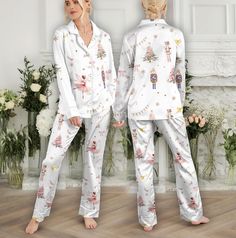 ⚠️PLEASE NOTE THAT THERE ARE TWO POCKETS IN THE PAJAMAS FOR WOMEN SET, AND A POCKET ON THE LEFT CHEST FOR THE PAJAMAS FOR MEN SET (Please swipe to the left to see the image more clearly) ✨ Experience Ultimate Comfort and Style with Our Pajama Set for All ✨ Indulge in ultimate comfort with our pajama sets, uniquely designed for both men and women. Each set is a harmonious blend of style and coziness, perfect for unwinding after a hectic day, lounging at home, or relishing a peaceful night's sleep White Holiday Sets For Pajama Party, White Christmas Sleepwear Sets, Pajamas For Men, Pink Nutcracker, Pajamas For Women, Christmas Pajama Set, Nutcracker Ballet, Man Set, Womens Pyjama Sets