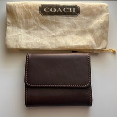 Vintage Coach Wallet In Excellent Condition Measurements In Pictures Wallet Vintage, Knick Knack, Bags Vintage, Coach Wallet, Vintage Coach, Wallets For Women, Coach Bags, Wallets, Dust Bag