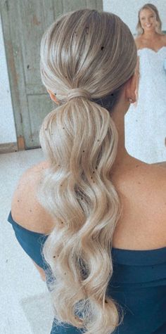 Glam Ponytail, Wedding Ponytail Hairstyles, Low Ponytails, Bridesmaid Hair Inspo, Hairstyle Ponytail, Wedding Ponytail, Bridemaids Hairstyles, Low Ponytail Hairstyles, Sleek Ponytail Hairstyles