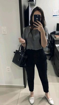 Fashionable Work Outfit, Western Wear Outfits, Casual College Outfits, Business Casual Outfits For Work, Casual Day Outfits, Elegante Casual, Classy Work Outfits, Stylish Work Outfits, Causual Outfits