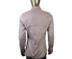 Made up of 100% Cotton Size Type: Regular, Sleeve Length: Long Sleeve, Fit: Slim Fit, Pattern: Plaids & Checks, Cuff Style: Standard Cuff Measurements:- Size Type: Regular; 43 / 17, 41 / 16, 39 / 15.5 Original Gucci tags included Made in Italy Gucci Collared Shirt For Spring, Gucci Spring Collared Shirt, Spring Gucci Collared Shirt, Gucci Cotton Shirt For Work, Gucci Tops For Work With Button Closure, Gucci Spread Collar Shirt For Work, Gucci Cotton Shirt For Workwear, Gucci Collared Shirt For Work, Gucci Cotton Shirt For Spring