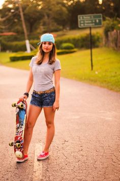 Skateboard Photoshoot, Bmx Girl, Girl Skateboard, Girl Skater, Style Surf, Pencak Silat