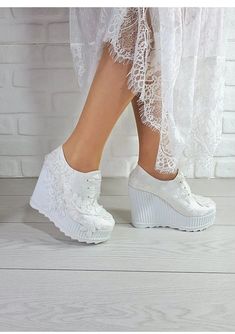 Beautiful ladies, This magnificent and stylish shoe is made for you. Wouldn't you like to be both stylish and comfortable? Heel height: 11 cm. Bridal Wedges, Shoe Platform, Wedding Wedges, Wedding Shoes Platform, Bridal Sneakers, Womens Espadrilles Wedges, Bridal Shoe, Wedding Shoes Lace, Women's Espadrilles