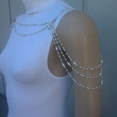 Delicate Pearl and Crystal Bead Draping Multi-Link Shoulder Necklace - Limited… Shoulder Necklaces, Jóias Body Chains, Shoulder Jewelry, Shoulder Necklace, Wedding Necklaces, Mermaid Costume, Swarovski Crystal Beads, Shoulder Chain, Body Chain Jewelry