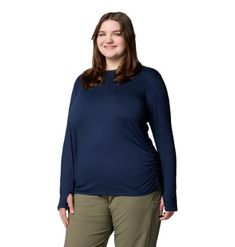 Great for everything from sunny hikes to family picnics  the women's Columbia Leslie Falls long-sleeve shirt is designed to wick away moisture and neutralize odor for a full day of comfortable wear. Fall Long Sleeve Shirts, Op Logo, Family Picnic, Hiking Shirts, Womens Long Sleeve Shirts, Rei Co-op, Body Image, Types Of Shirts, Short Pants