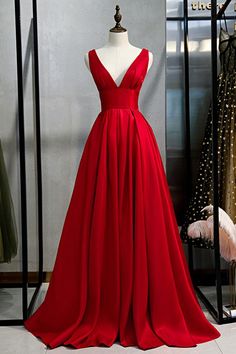 Simple Red Wedding Dress, Red Maid Of Honor Dress, Viennese Ball, Long Red Dresses, Knot Board, Satin Long Prom Dress, Red Quince, Prom Dresses Simple, Maxi Outfits