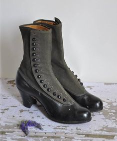 Moda Steampunk, Historical Shoes, Victorian Shoes, Victorian Boots, Mode Shoes, 1900s Fashion, Dr Shoes, Old Shoes, Antique Clothing