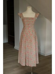 Cap Sleeves Floral Box Pleats 50s Style Swing Dress - DollyGown 1950s Style Beige Summer Dress, Retro Beige Vintage Dress For Garden Party, Beige Retro Vintage Dress For Garden Party, M Pic, Spring Clothes, 50s Style, Cap Dress, Box Pleats, 50s Fashion