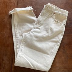 These Are A 29long. If You Are Not Tall, They Will Not Be An Ankle Pant. Inseam Measures 29” New With Out Tags. Took Tags Off Before I Realized They Weren’t For Me. Non Smoking Me. Cream Relaxed Fit Jeans With Pockets, Cream Straight Leg Relaxed Fit Jeans, Cream Straight Leg Jeans For Fall, Cream Relaxed Fit Denim Jeans, Cream Denim Jeans Relaxed Fit, Classic Mid-rise Cream Bottoms, Classic Cream Jeans For Spring, Cream Relaxed Fit Jeans With Five Pockets, Cream High Rise Relaxed Fit Jeans