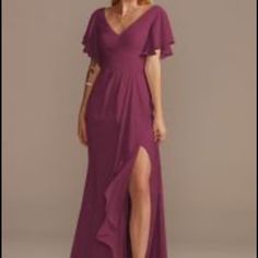 David's Bridal Dress Size 12 Color Wine Charmeuse Bridesmaid Dress, Charmeuse Dress, Bridesmaid Dress Styles, Bridal Bridesmaid Dresses, Bridesmaid Dress Colors, Davids Bridal Dresses, Looks Street Style, Chiffon Bridesmaid Dress, Chiffon Bridesmaid