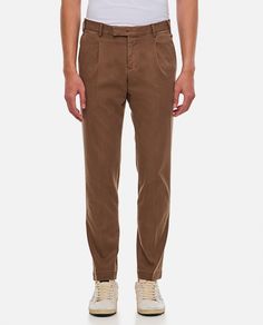 One pleat. Diagonal pockets. Flap back pockets. Color: brown. Composition: 62% Cotton, 36% Cly, 2% Elastane John Lobb, Burberry Hat, Cotton Trousers, Gorgeous Bags, Engineered Garments, Luxury Boutique, Jeans Pants, Loafer Shoes, Wardrobe Staples