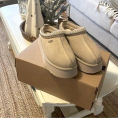 Brand New And Never Worn Eu37=Women's 6 Eu38=Women's 7 Eu39=Women's 8 Eu40=Women's9 Accept Reasonable Offers Ugg Tazz Platform, Ugg Tazz, Shoes Ugg, Platform Slippers, Mustard Seed, Womens Uggs, Ugg Shoes, Mustard, Slippers