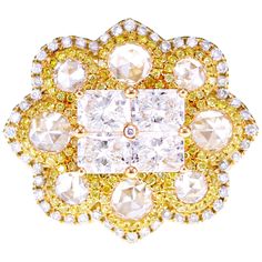 In total 2.24 carats of diamonds are set with white rose cut diamond. Vivid yellow diamonds are sprinkled on the border of the rose cuts to highlight a great combination of brilliance and fancy cut. Alexis Bittar Jewelry, Yellow Diamonds, Vintage Jewelry Art, On The Border, Radiant Cut, Stone Design, Yellow Diamond, Rose Cut Diamond, Gold Pearl