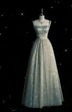 Princess Dresses Corset, Innocent Prom Dress, 1940 Prom Dress, Vintage V Neck Dress, Prom Dresses 50s Style, Ethereal Princess Dress, Queen Anne Neckline Prom Dress, Cool Tone Dress, Winterfest Dresses Long Sleeve