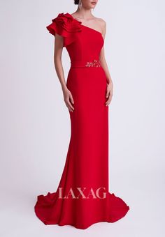 This one shoulder cocktail dress is made of sleek satin and features intricate bead work, making it a perfect choice for formal evening parties. The unique design and high-quality material give this dress a sleek and sophisticated look that will make you stand out from the crowd. Elegant Red One Shoulder Gala Dress, Elegant Red One Shoulder Dress For Gala, Elegant Red One Shoulder Evening Dress, Elegant Red One-shoulder Dress For Gala, Elegant Red One Shoulder Wedding Dress, Fitted Red One Shoulder Dress For Gala, Elegant Red One-shoulder Wedding Dress, Elegant Red One-shoulder Prom Dress, Red One-shoulder Gala Evening Dress