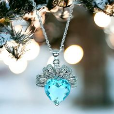 December Birthstone Heart Necklace ! 🎁💙 Perfect Christmas Gift 💎✨ Crafted with love and sophistication, this crystal heart necklace is brilliant and elegant, adding a touch of timeless beauty to any outfit. The calming blue hues of the blue topaz crystal are not only eye-catching but also symbolize love, peace, and good fortune. 💫✨ Make this holiday season unforgettable by gifting her something as extraordinary as she is! Shop now and spread joy with this meaningful December birthstone jewelry! Christmas Gift Ideas For Mom, Blue Topaz Crystal, December Birthstone Jewelry, Crystal Heart Necklace, Topaz Crystal