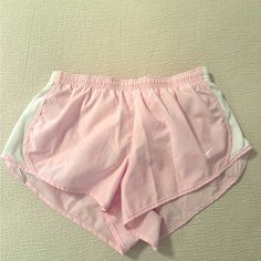 Never Worn, Brand New / Great Condition Preppy Pants, Track Star, Nike Light, Fav Products, Light Pink Shorts, Cute Nike Outfits, 2024 Outfits, Girls Nike, Cute Dress Outfits