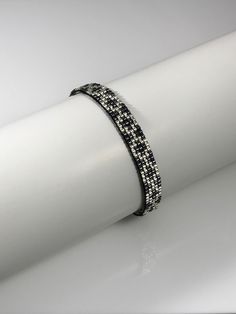 Black Loom Bracelet, Miyuki Ring, Mens Bracelet Black, Miyuki Delica Beads, Loom Bracelet Patterns, Loom Bracelet, Beads Bracelet Design, Bead Ideas, Beaded Wrap Bracelets