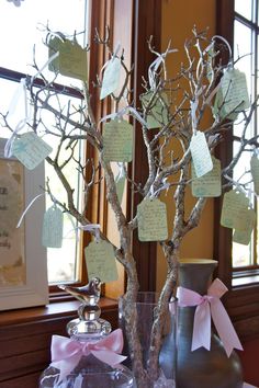 there is a tree that has been decorated with notes