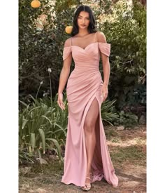 This glamorous dusty rose bridesmaid dress features a surplice bodice and a pleat off shoulder design with thin spaghetti straps. Complete with a sweetheart neckline and trumpet skirt that features a high side slit.Please allow a 2-3 day handling time. Available in sizes 4-24 while supplies last.This is a Special Order Item and can only be returned for Store Credit Only. Cold Shoulder Gown, Prom Dress With Train, Modern Bridesmaid, Dress With Train, Off Shoulder Gown, فستان سهرة, Long Bridesmaid Dress, Sweetheart Dress