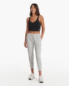 The Performance Joggers have a slim but relaxed fit with a slightly cropped leg, side pockets and our signature drawstring. Designed with our softest premium DreamKnit™ stretch fabric, they’re your new go-to. | Vuori Performance Jogger Pants | Pale Grey Heather | XXS Vuori makes premium performance apparel inspired by the active Coastal California lifestyle; an integration of fitness, surf, sport, and art. Breaking down the boundaries of traditional activewear, we are a new perspective on perfor Sweater Knit Skirt, Coastal California, Swim Brands, California Lifestyle, Grey Joggers, Joggers Womens, Performance Outfit, Dress Pant, Knit Skirt